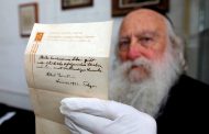 Ένα σημείωμα με οδηγίες για την επίτευξη της ευτυχίας που έγραψε ο Αϊνστάιν, πωλήθηκε έναντι 1,56 εκατ. δολαριών