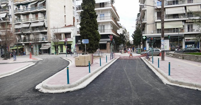 Λάρισα: Ολοκληρώνεται η ασφαλτόστρωση στην οδό Ηπείρου