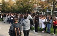 Αποκλεισμός στην οδό Παπαναστασίου από σπουδαστές του ΤΕΙ Λάρισας