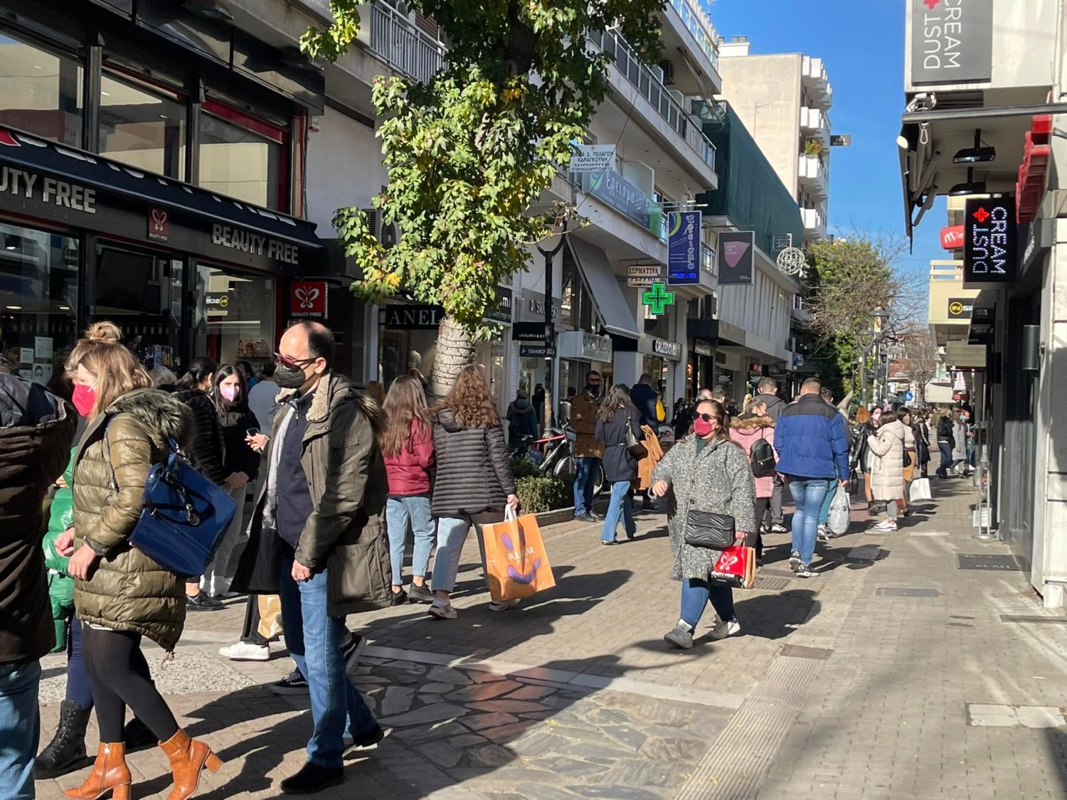 Νέο ωράριο λειτουργίας εμπορικών καταστημάτων