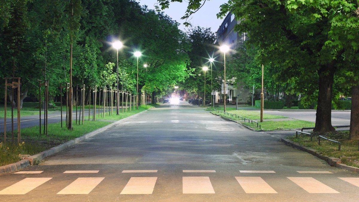 Led φωτισμοί σε όλη την πόλη