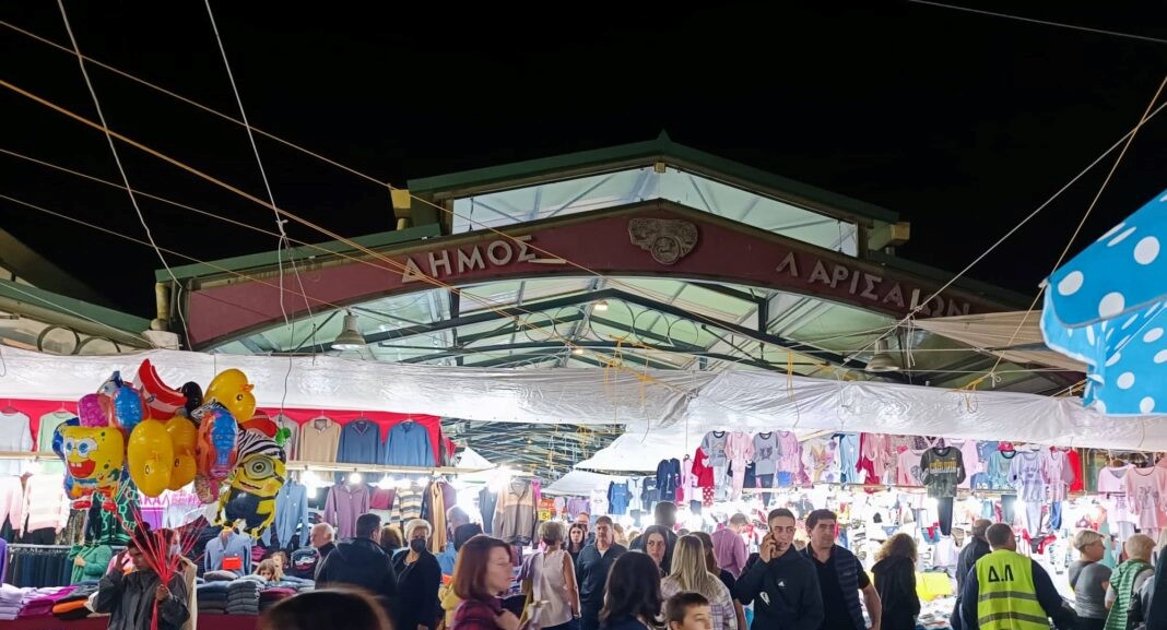 Κοσμοσυρροή στο Παζάρι Λάρισας