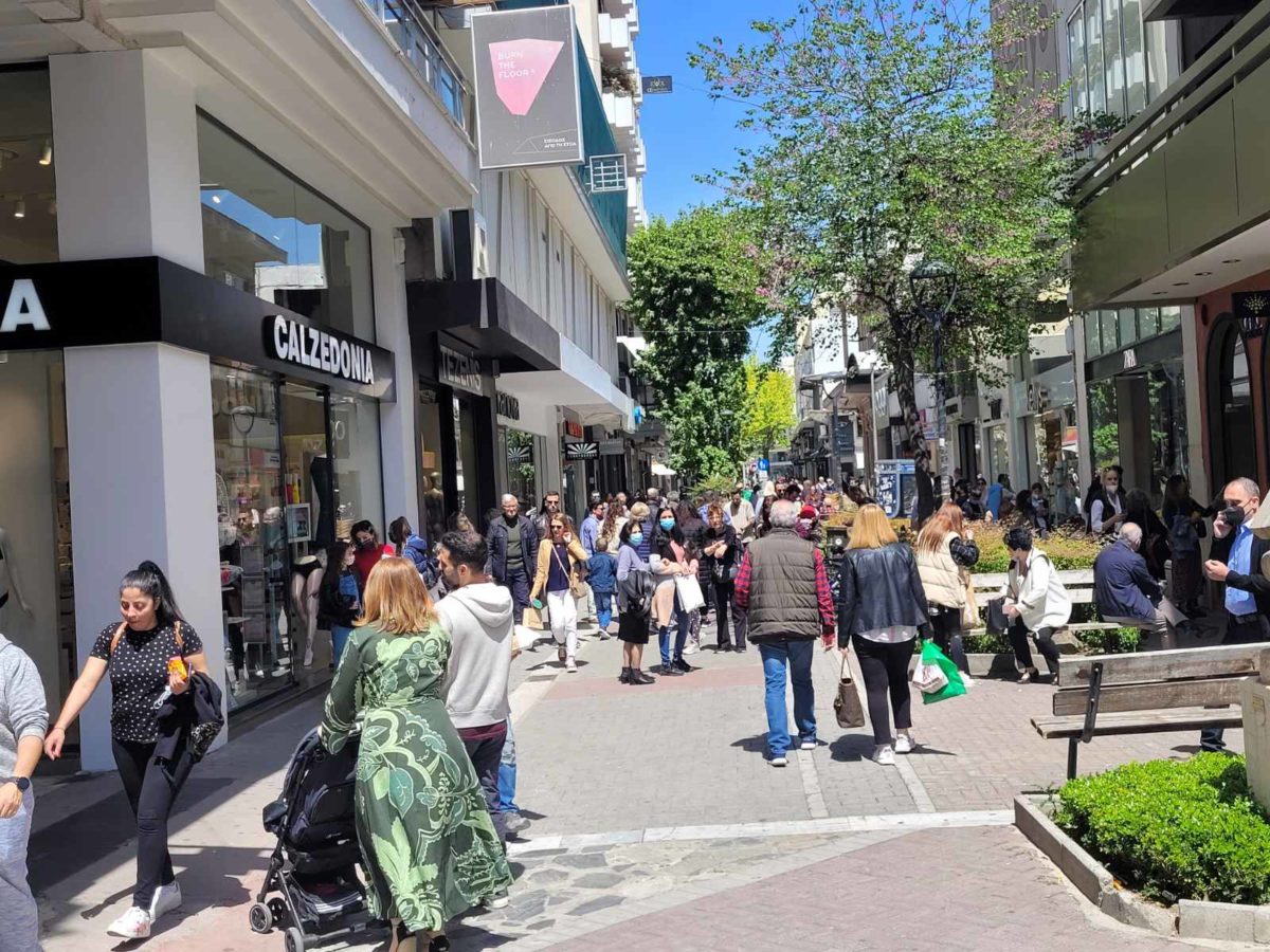 Προσφορές στα εμπορικά καταστήματα χωρίς περιορισμούς